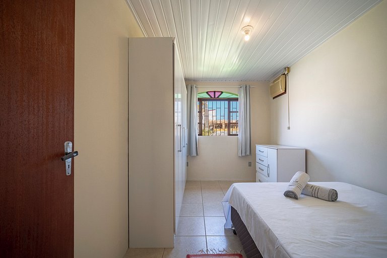 Casa Costeira 3Q perto da praia by Achei