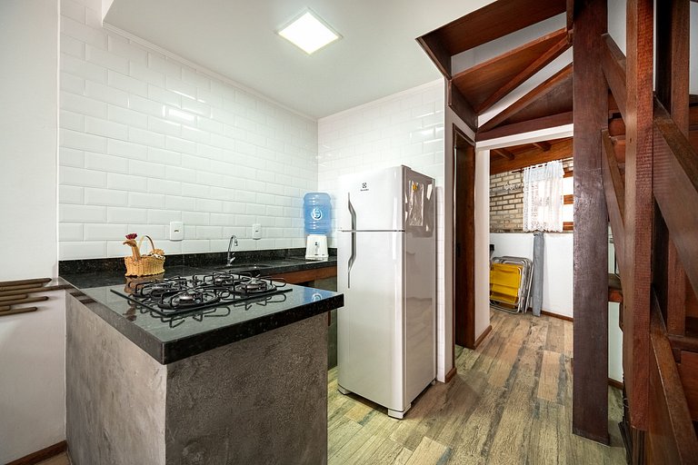 Triplex Litoral 2Q a 60m da praia by Achei