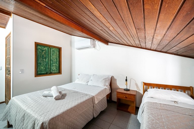 Triplex Litoral 2Q a 60m da praia by Achei