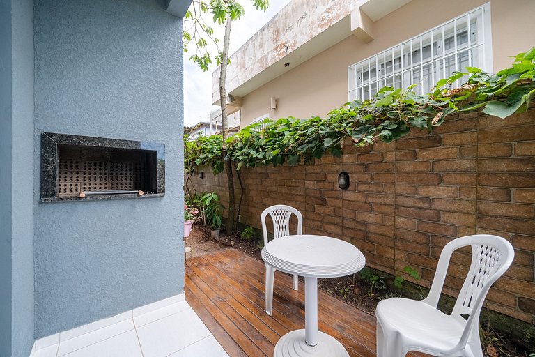 Apt Hortência 200m da praia by Achei Florianópolis