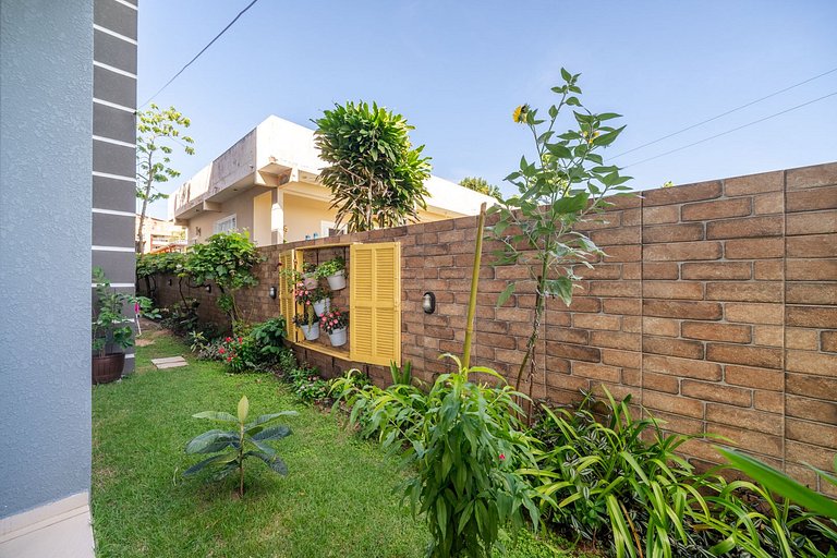 Apt Hortência 200m da praia by Achei Florianópolis