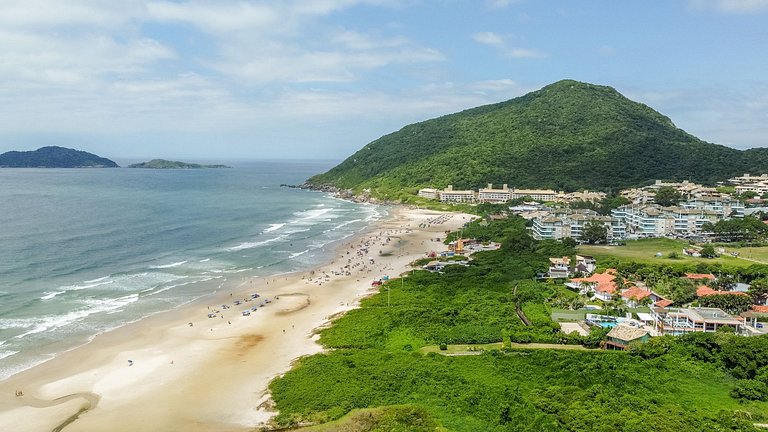 Apt Hortência 200m da praia by Achei Florianópolis