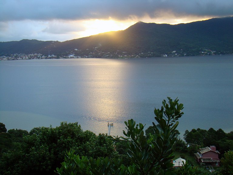 Casa Laguna perto da praia by Achei Florianópolis