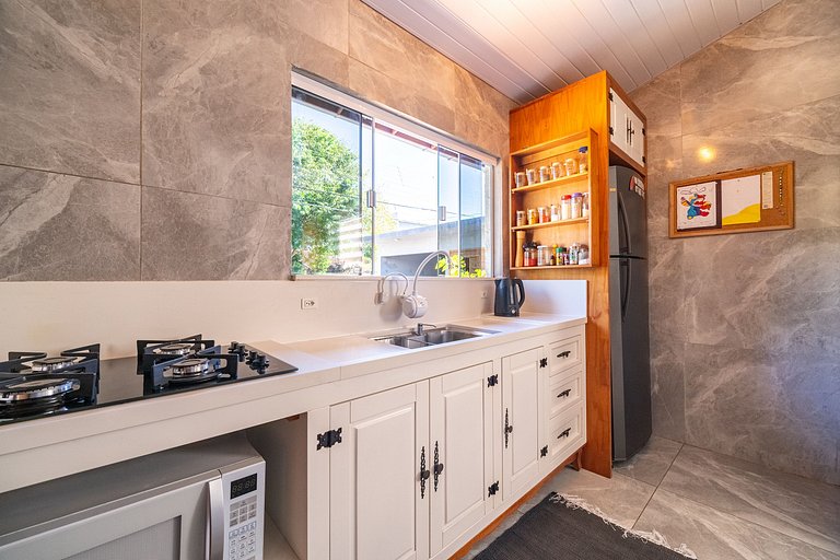 Casa Ohana 2Q perto da praia do Campeche by Achei