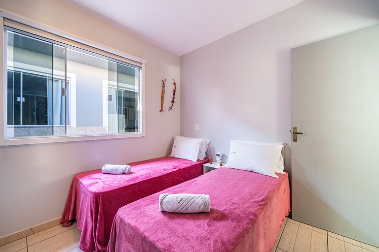 Casa Ohana 2Q perto da praia do Campeche by Achei