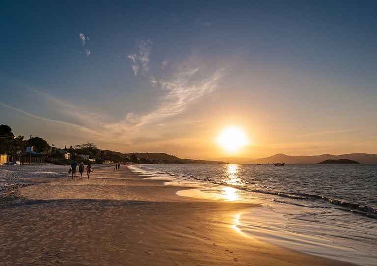 Apto Lübeck 3min da praia by Achei Florianópolis