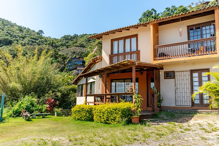 Studio Laguna com vista para a Lagoa by Achei