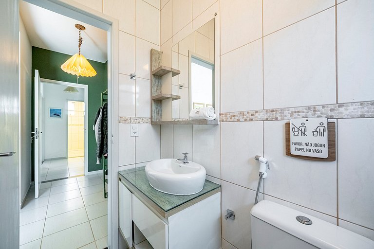 Casa Uana perto da praia do Campeche by Achei