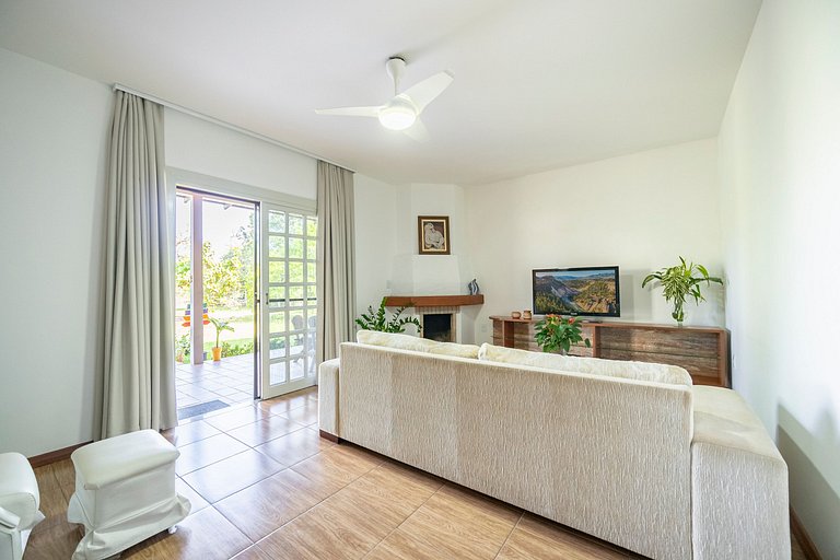 Casa Arbore 3Q perto da praia do Campeche by Achei