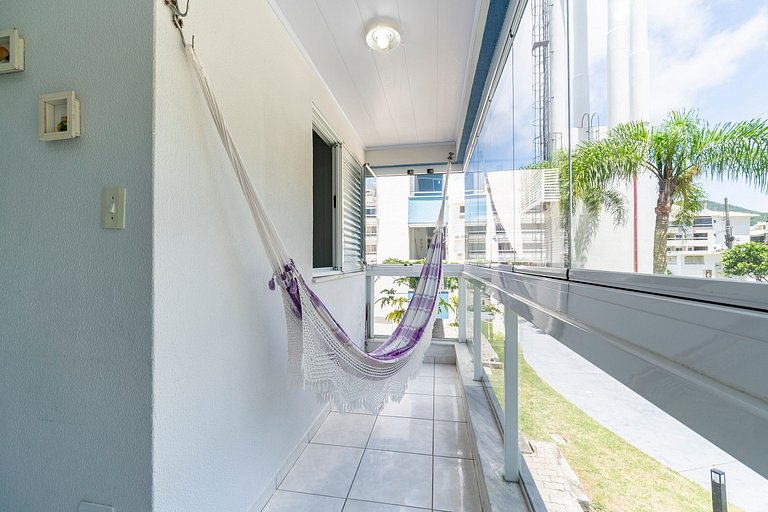 Apto Gaivotas 100m da praia dos Ingleses by Achei