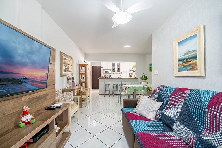 Apto Gaivotas 100m da praia dos Ingleses by Achei