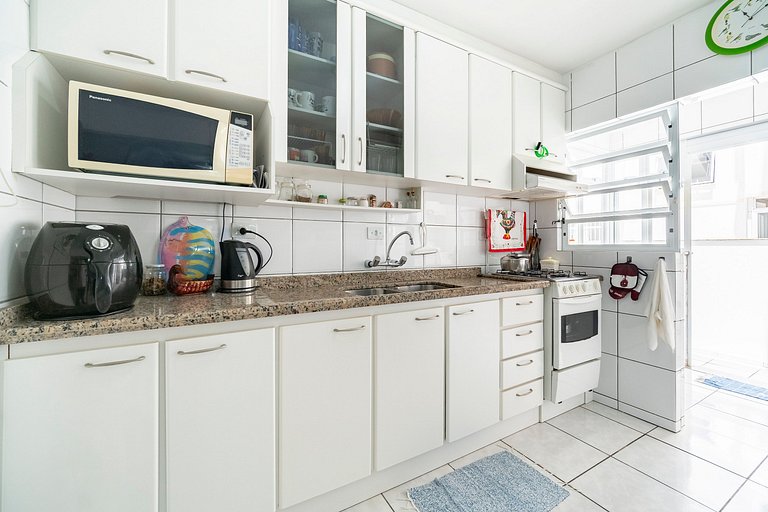 Apto Gaivotas 100m da praia dos Ingleses by Achei