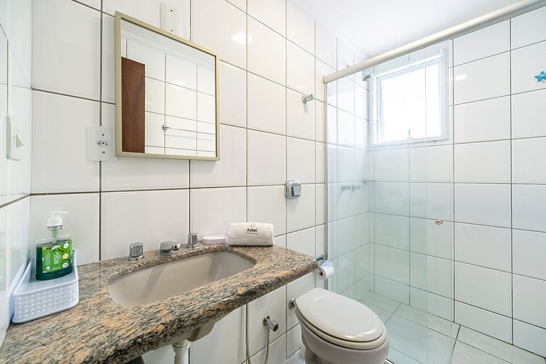 Apto Gaivotas 100m da praia dos Ingleses by Achei