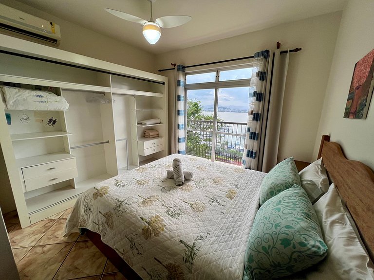 Casa Mediterrânea com vista para o mar by Achei