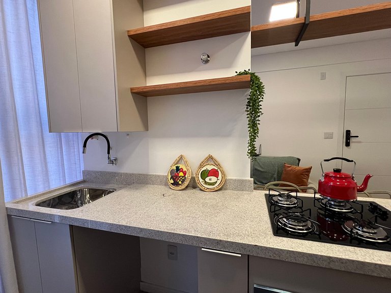 Apto Germany 500m da praia dos Ingleses by Achei