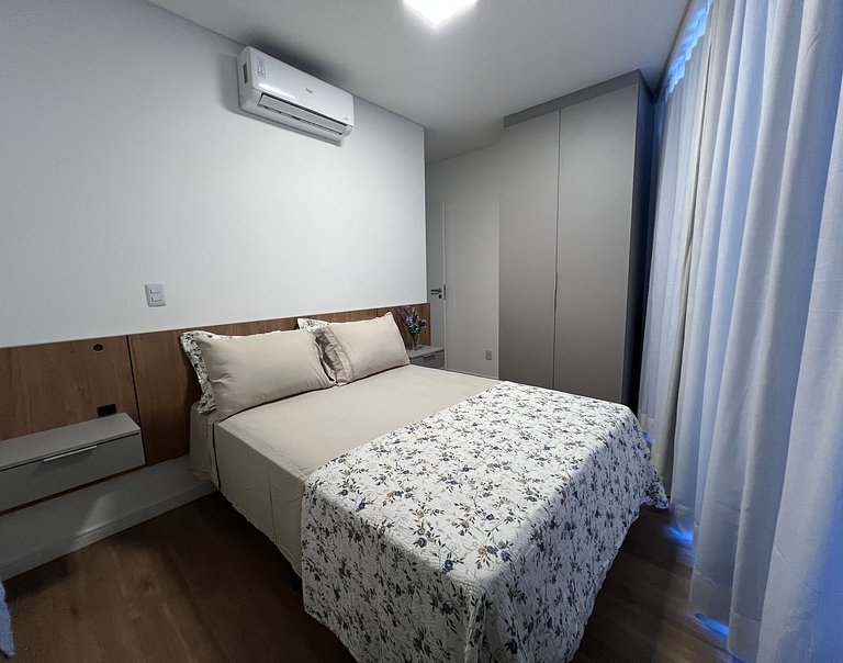 Apto Germany 500m da praia dos Ingleses by Achei