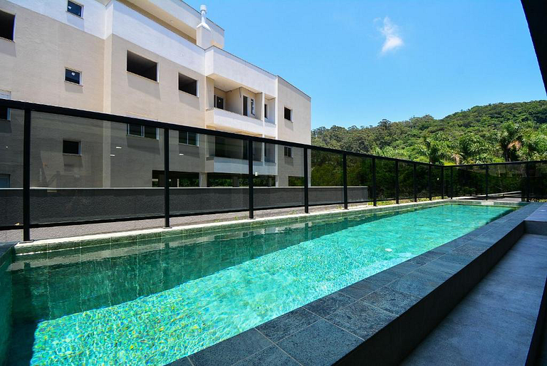 Apto Germany 500m da praia dos Ingleses by Achei