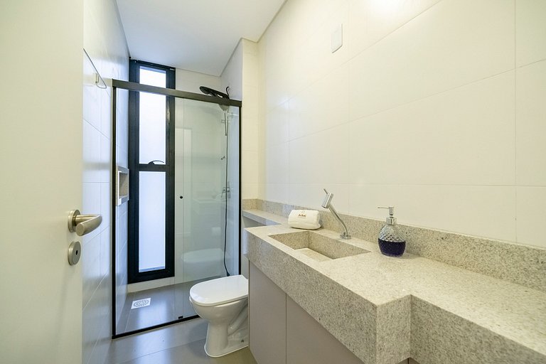 Apto Germany 500m da praia dos Ingleses by Achei