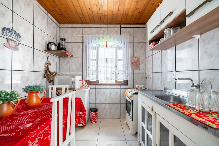 Casa Sapucaia perto da praia dos Ingleses by Achei