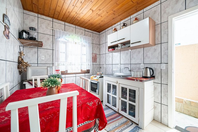 Casa Sapucaia perto da praia dos Ingleses by Achei