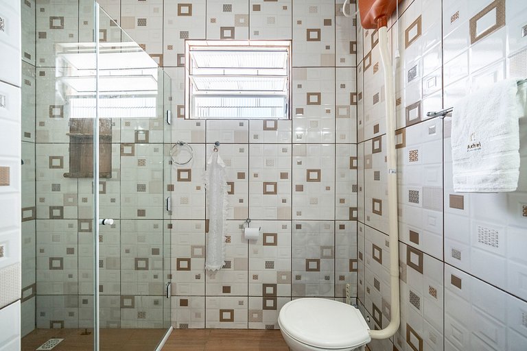 Casa Sapucaia perto da praia dos Ingleses by Achei