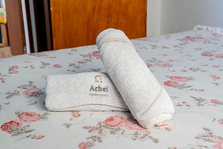 Casa Sapucaia perto da praia dos Ingleses by Achei