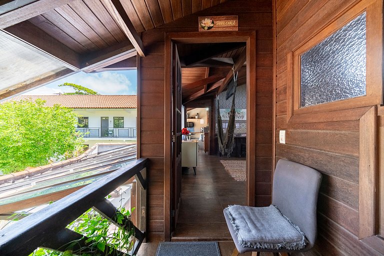 Shiva Chalé com hidro na Barra da Lagoa by Achei