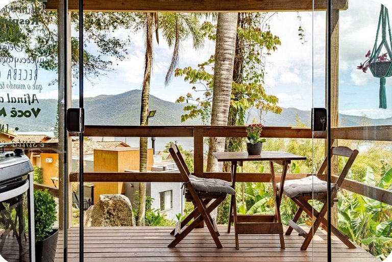 Loft Barra da Lagoa com vista by Achei Floripa