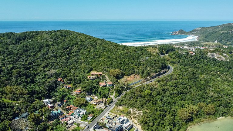 Loft Barra da Lagoa com vista by Achei Floripa