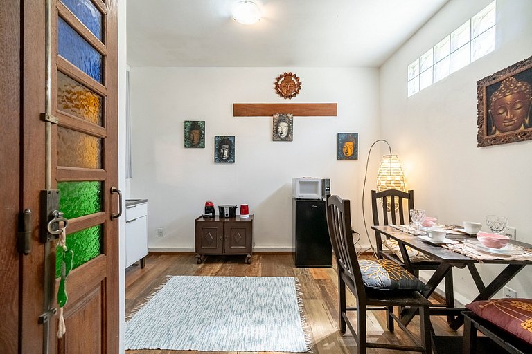 Buddha House com hidro na Barra da Lagoa by Achei