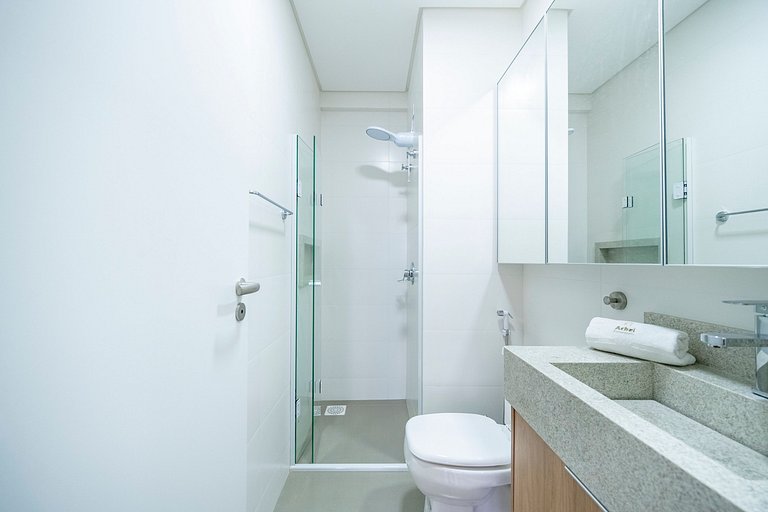 Apto Munich 500m da praia dos Ingleses by Achei