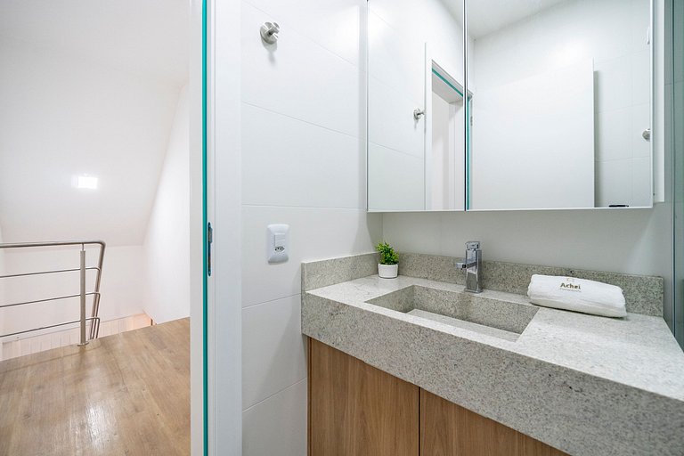 Apto Munich 500m da praia dos Ingleses by Achei