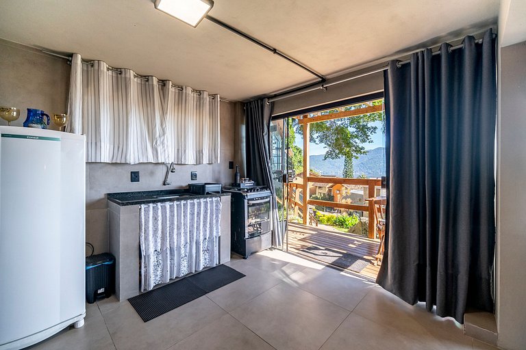 Loft Barra da Lagoa com vista by Achei Floripa